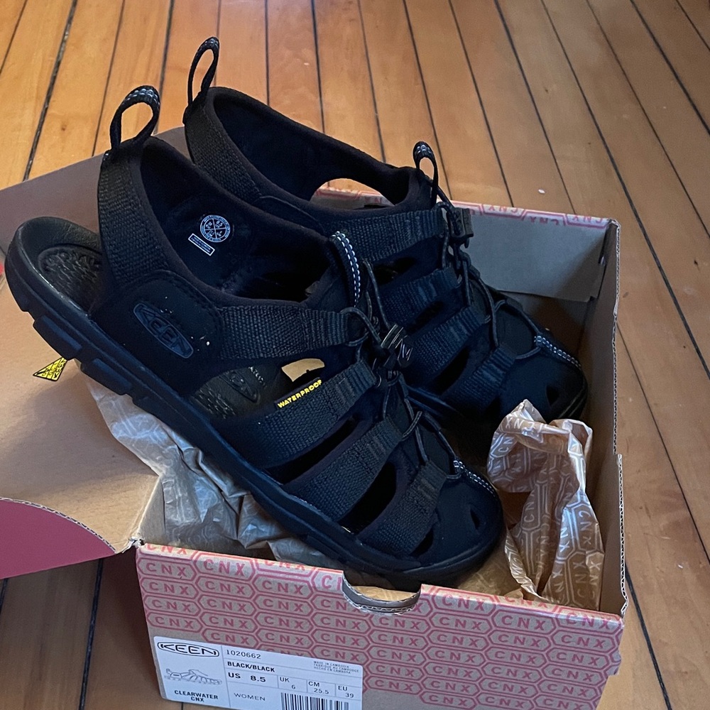 KEEN Clearwater Women's Black Waterproof Sport Sandals